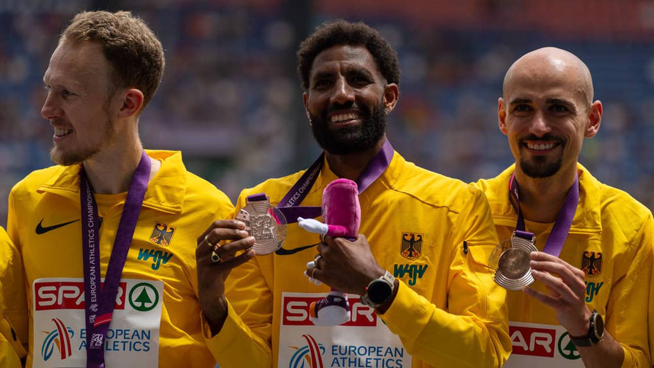 Amanal Petros und Hendrik Pfeiffer (r.) holten bei der EM in Rom Bronze in der Teamwertung des Halbmarathons