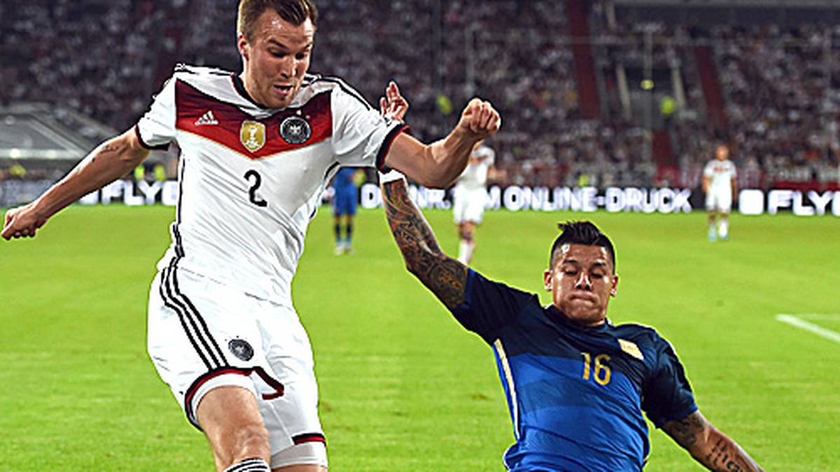 KEVIN GROSSKREUTZ: War auf der rechten Abwehrseite zumindest engagiert wie immer. Ließ sich allerdings das eine oder andere Mal düpieren, sah vor allem bei den ersten beiden Gegentoren schlecht aus. SPORT1-NOTE: 4,5
                  
                  
                  
                  
                  
                  
                  