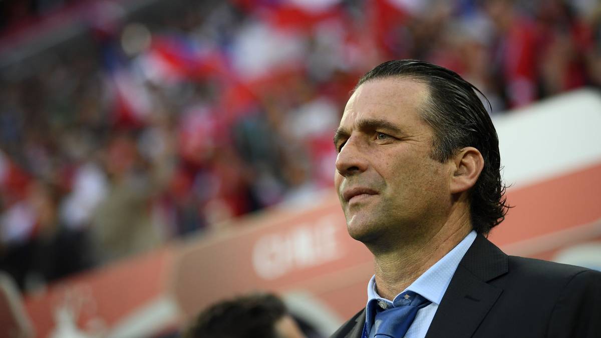 Löws Gegenüber Juan Antonio Pizzi vertraut auf seine Stammformation rund um die Superstars Alexis Sanchez und Arturo Vidal. Das Team hat in den letzten beiden Jahren bereits zwei große Endspiele gewonnen