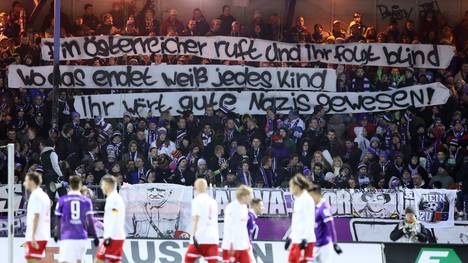 Fans von Erzgebirge Aue sorgten beim Heimspiel gegen RB Leipzig für einen Eklat