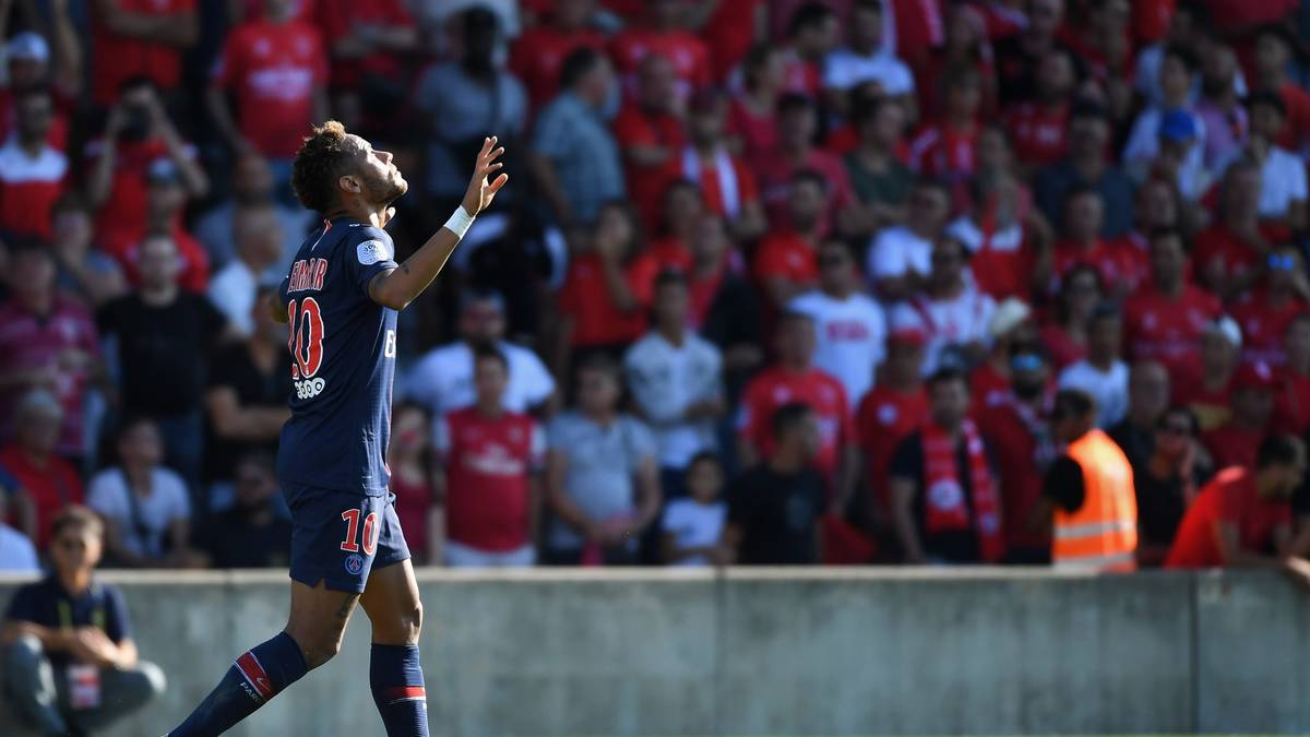 PLATZ 2: Neymar (Paris Saint-Germain, 4 Tore) - Seine Torserie endete zwar an diesem Sonntag in Rennes, zuvor traf der brasilianische Superstar aber in jedem seiner vier Ligaspiele