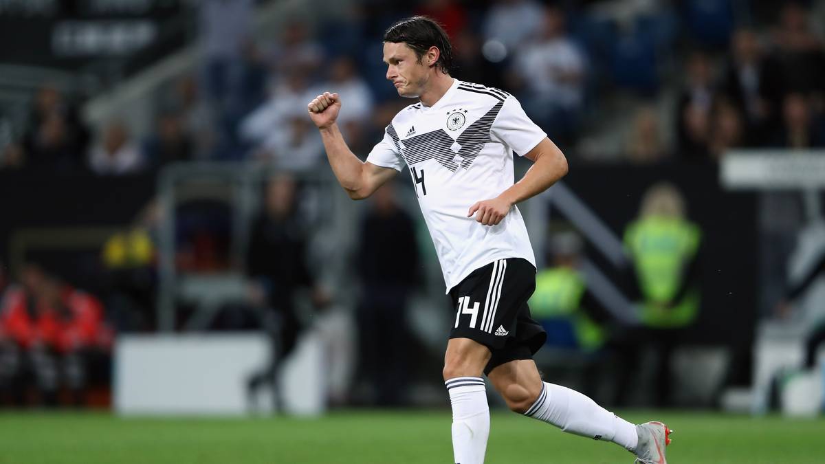 NICO SCHULZ (ab 70.): Spielte für den verletzten Hector auf der linken Seite. Pech mit einer scharfen Hereingabe auf Müller (78.), eine etwas zu hohe Flanke auf Kehrer (85.). Schaltete sich gut mit nach vorne ein. SPORT1-Note: 3