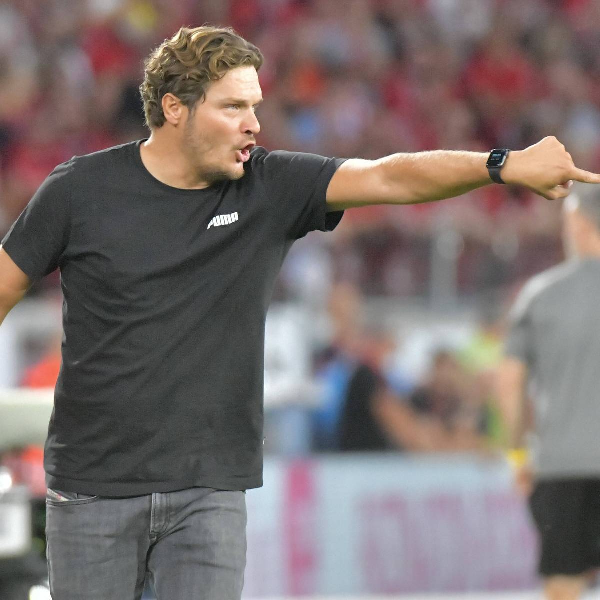 BVB-Coach Edin Terzic peilt einen Rekord an. Alphonso Davies könnte an Hansi Flick vorbeiziehen. SPORT1 hat die Rekorde, Jubiläen, Bilanzen und unheimlichen Serien zum 3. Bundesliga-Spieltag.