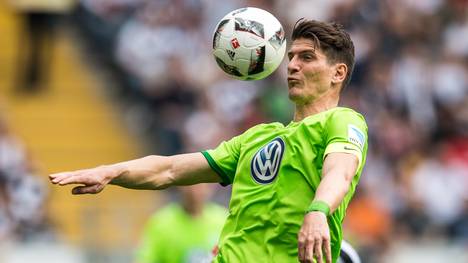 Eintracht Frankfurt v VfL Wolfsburg - Bundesliga