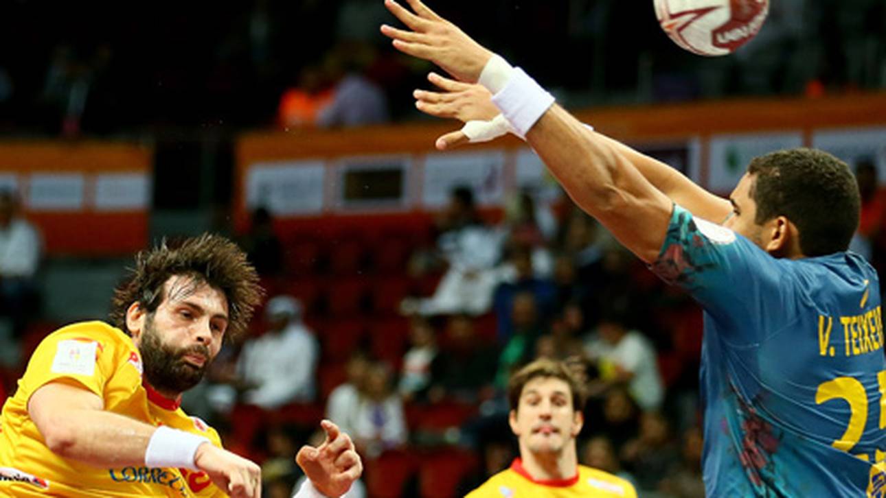 Spanien besiegt Brasilien