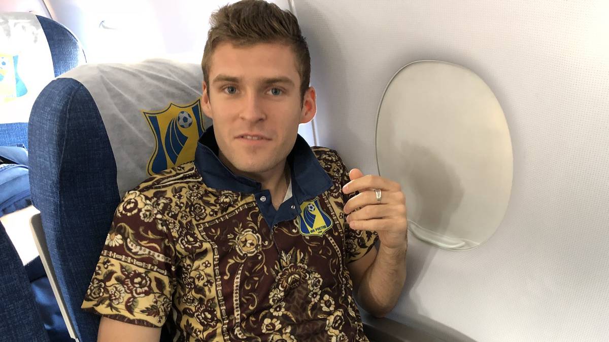 Was manche sich ins Wohnzimmer legen, trägt der russische Erstligist FC Rostov jetzt auch auf dem Platz, als viertes Ausweichjersey. Die Entstehungsgeschichte des "Teppich-Trikots" ist kurios