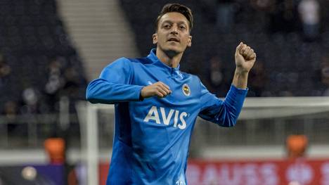 Mesut Özil holte am Donnerstag mit Fenerbahce Istanbul ein Remis bei Eintracht Frankfurt