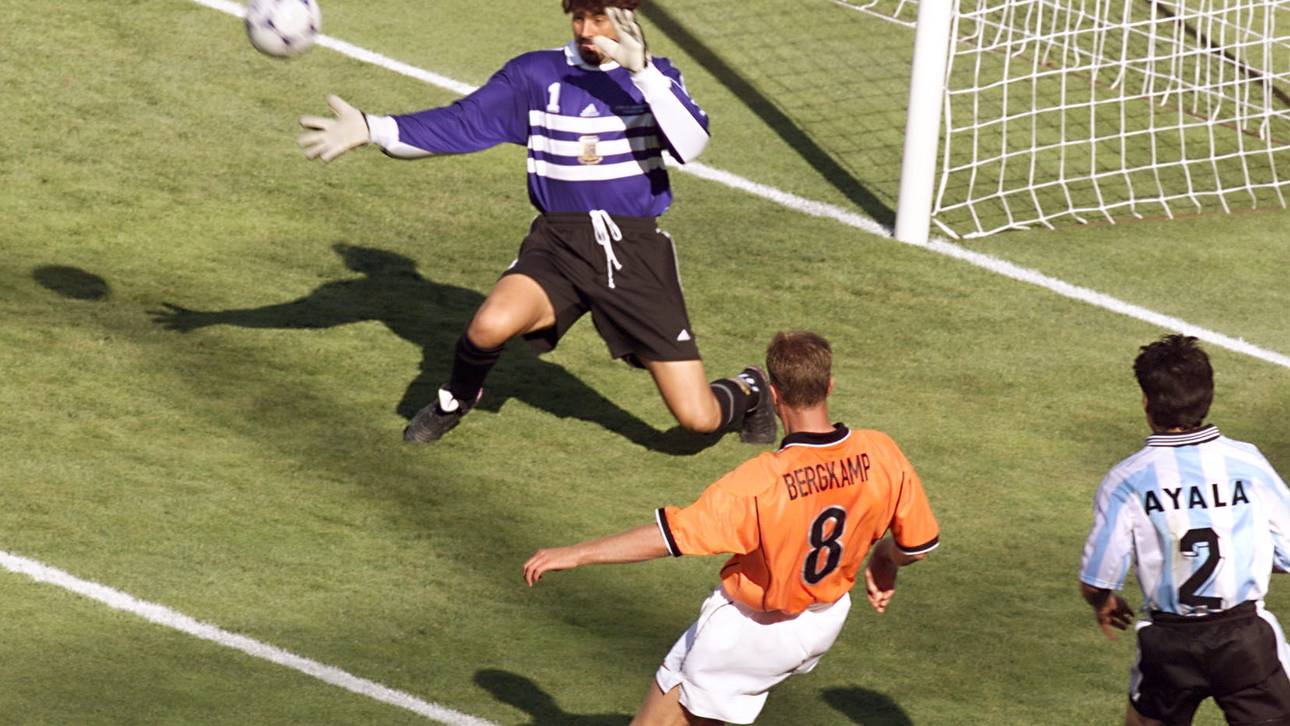 Als sich Bergkamp unsterblich machte