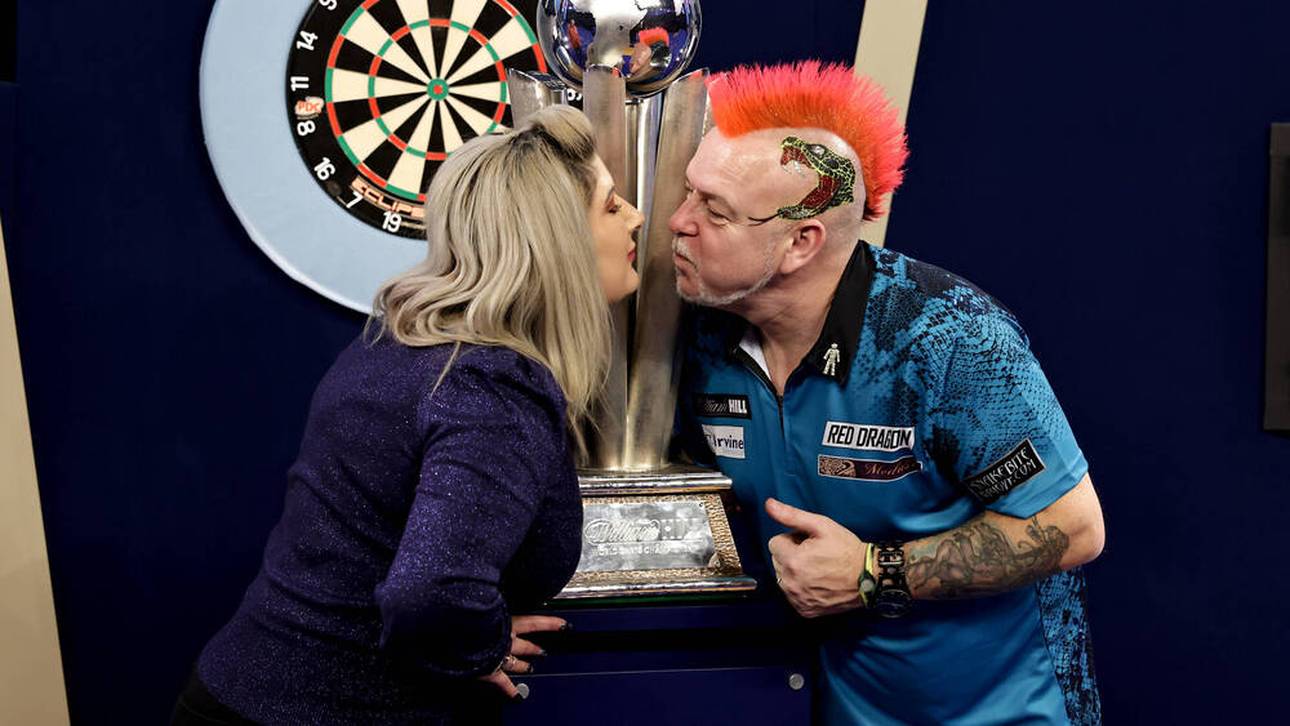 Peter Wright nach dem Gewinn seines zweiten WM-Titels mit Ehefrau Joanne