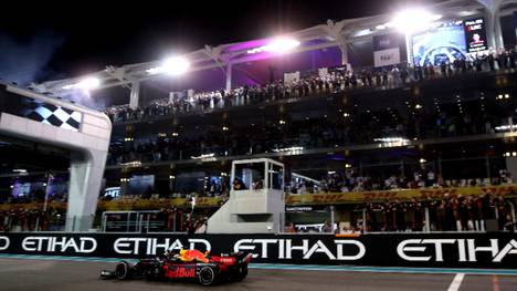 Die Formel 1 startet laut Boss Chase Carey im Juli in Österreich ihre Saison. Der Frankreich-GP wird abgesagt. 