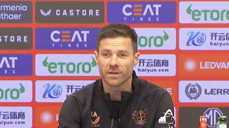 Auf der Pressekonferenz vor seinem letzten Spiel als Leverkusen-Trainer verabschiedete sich Xabi Alonso von den Journalisten. Vielleicht würde er "in Zukunft" wiederkommen - in welchem Zusammenhang ließ der Spanier offen.