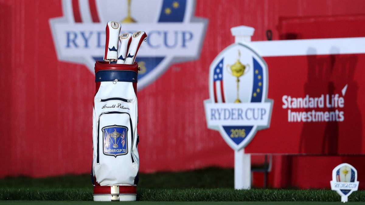 Der Ryder Cup steht zunächst ganz im Zeichen des Gedenkens an Arnold Palmer. Die Golf-Legende war am vergangenen Sonntag im Alter von 87 Jahren gestorben