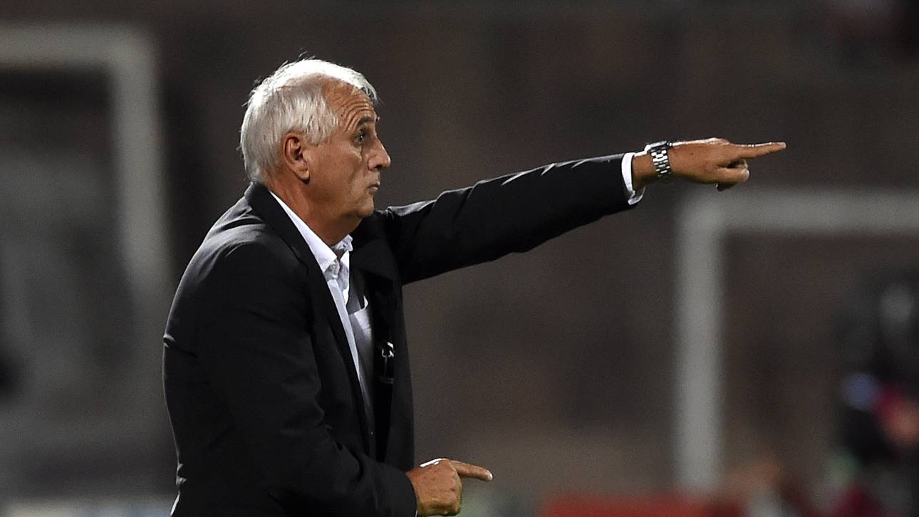 Armeniens Trainer tritt zurück