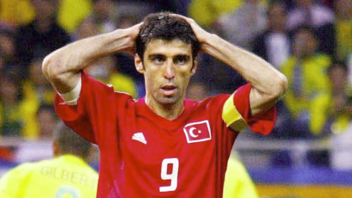 Hakan Sükür wurde 2002 mit der Türkei WM-Dritter