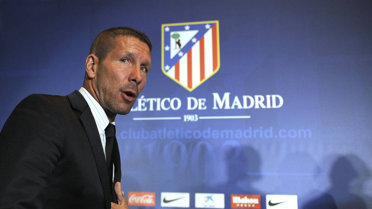 bis er 2011 den Trainerposten bei Atletico Madrid übernimmt. Dies ist der Anfang einer sehr turbulenten und erfolgreichen Ära