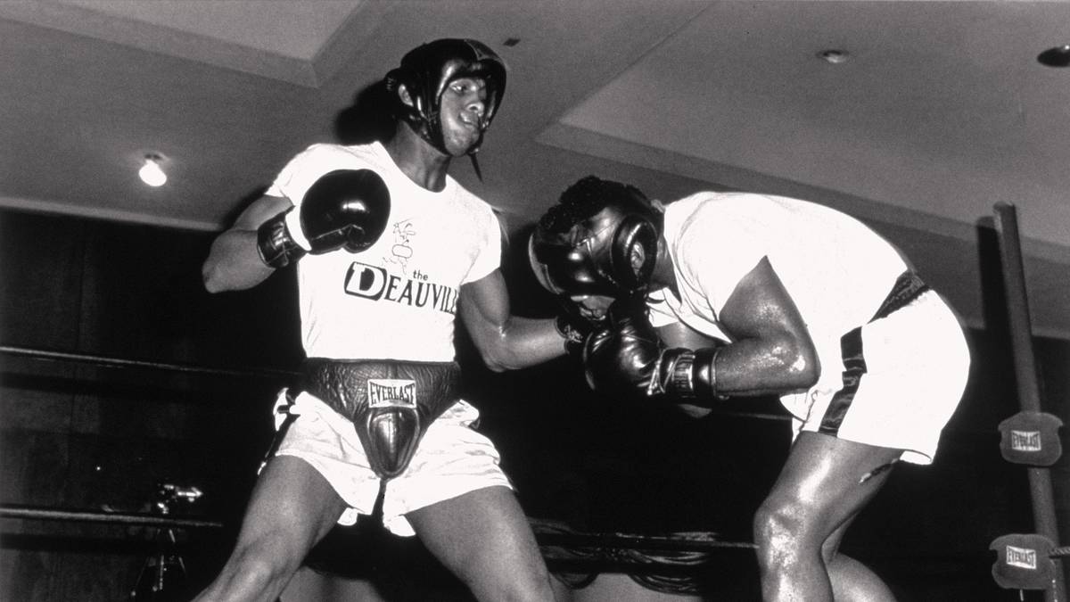 FLOYD PATTERSON: Als Marciano 1956 in den Ruhestand ging, wurde ein Turnier mit sechs Kämpfern ins Leben gerufen, um den neuen Champion zu küren. Patterson, der 1952 olympisches Gold in Helsinki holte, besiegte Archie Moore im Finale und wurde mit 21 Jahren und zehn Monaten der bis dahin jüngste Schwergewichtsweltmeister
