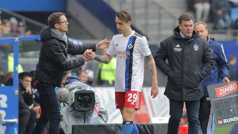 Adrian Fein verletzte sich beim Spiel gegen Karlsruhe