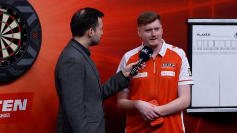 Beim European Darts Grand Prix setzt sich Niko Sturm gegen Gary Anderson durch und beendet dessen Siegesserie im Glaspalast Sindelfingen. 