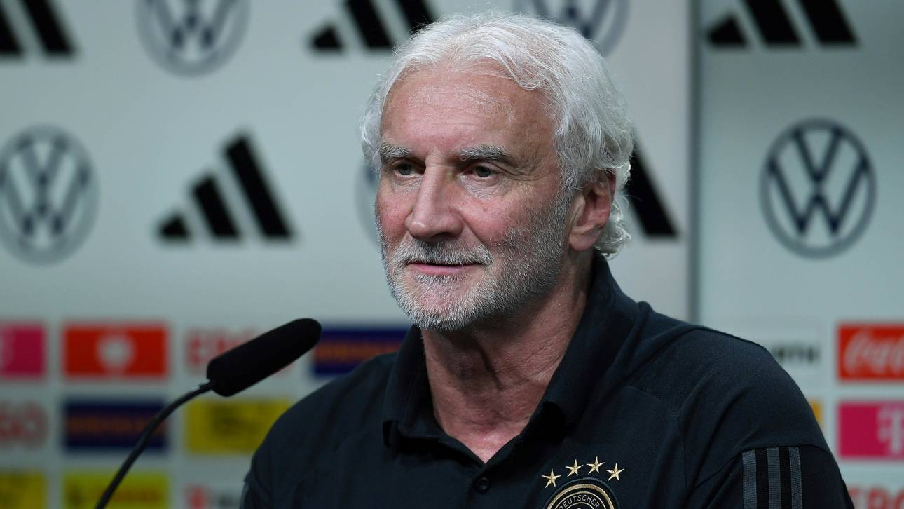 Bundestrainer? Völler wird deutlich