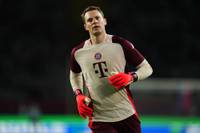 Manuel Neuer patzt beim 1:4-Debakel der Bayern in Barcelona zwar nicht, seine Leistung wird von Medien und Experten im Nachhinein aber mit teils heftiger Kritik überzogen. Hat Neuer seine Aura verloren?