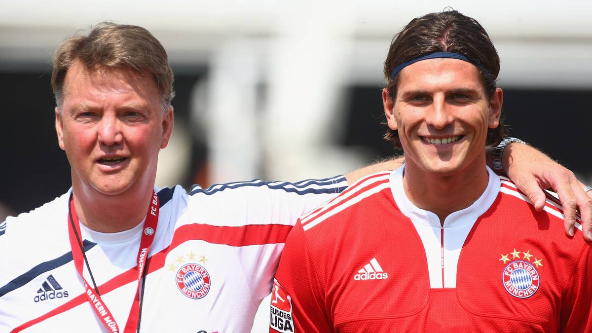 Louis van Gaal und Mario Gomez beim FC Bayern München