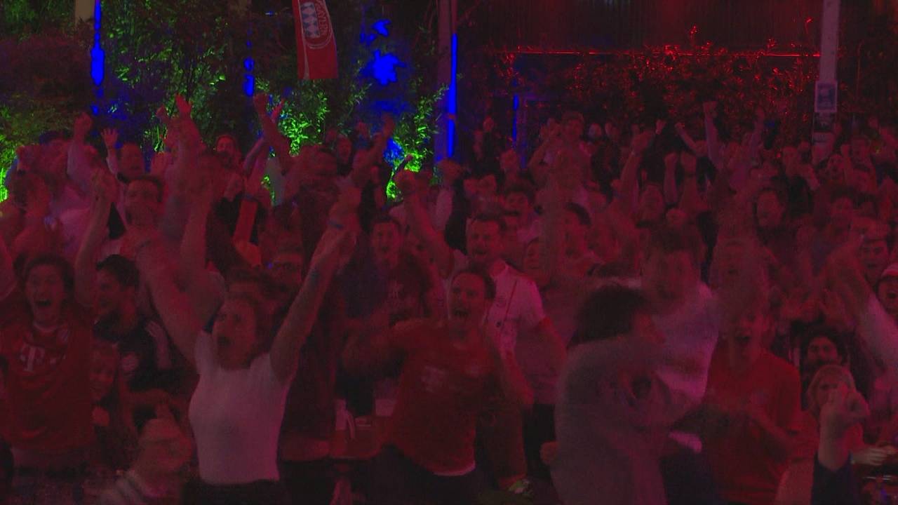 Bayern-Fans feiern Champions League Sieg: Ekstase beim Public Viewing