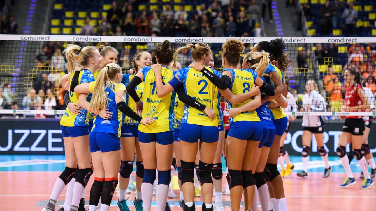 Schwerin bleibt ungeschlagen