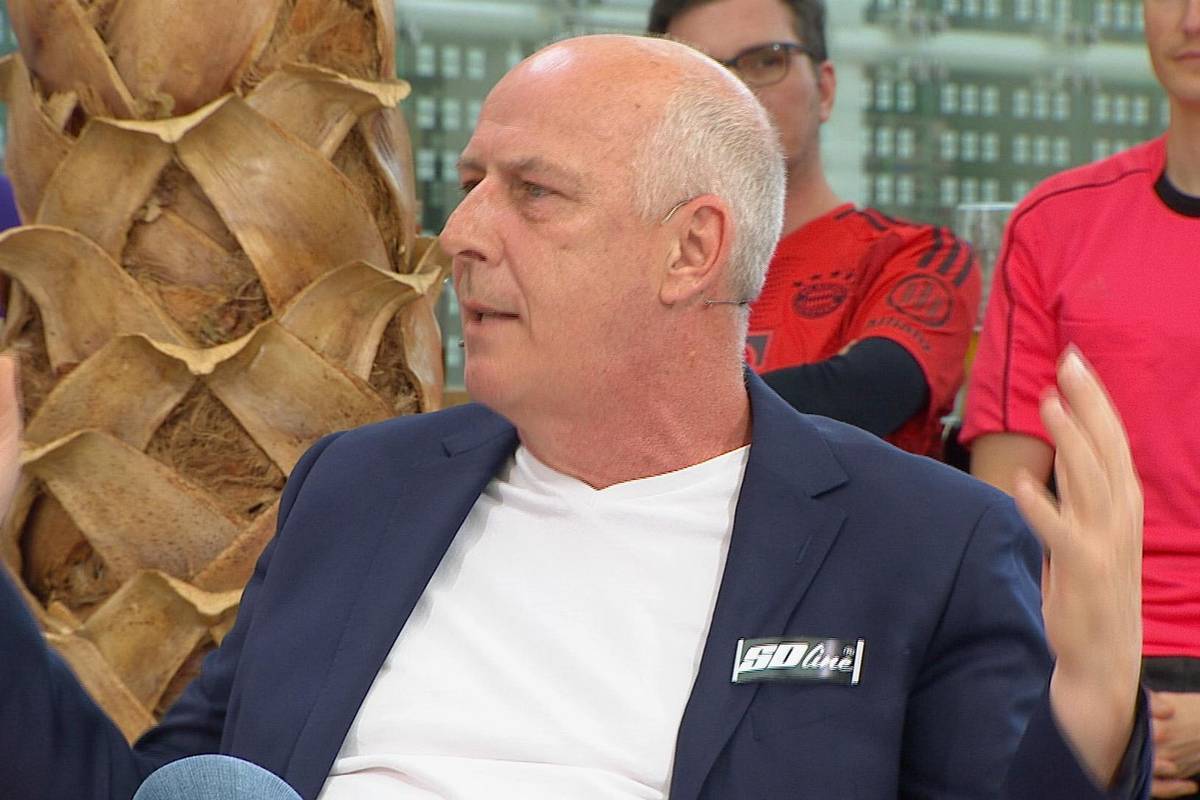Uli Hoeneß träumt nach wie vor von einem Wechsel von Florian Wirtz zum FC Bayern. Mario Basler hält das im STAHLWERK Doppelpass für keine gute Idee und äußert zudem Zweifel an der Kombination aus dem Leverkusener Starspieler und Jamal Musiala.