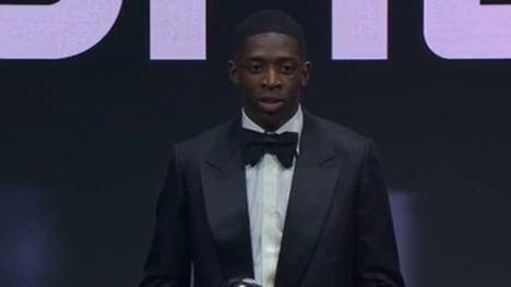 Ousmane Dembélé zeigt sich nach seiner Auszeichnung zum FIFA-Weltfußballer dankbar. Er hebt die Rolle seiner Mannschaft, seiner Familie und des gesamten PSG-Umfelds hervor, das eine außergewöhnliche Saison möglich machte.