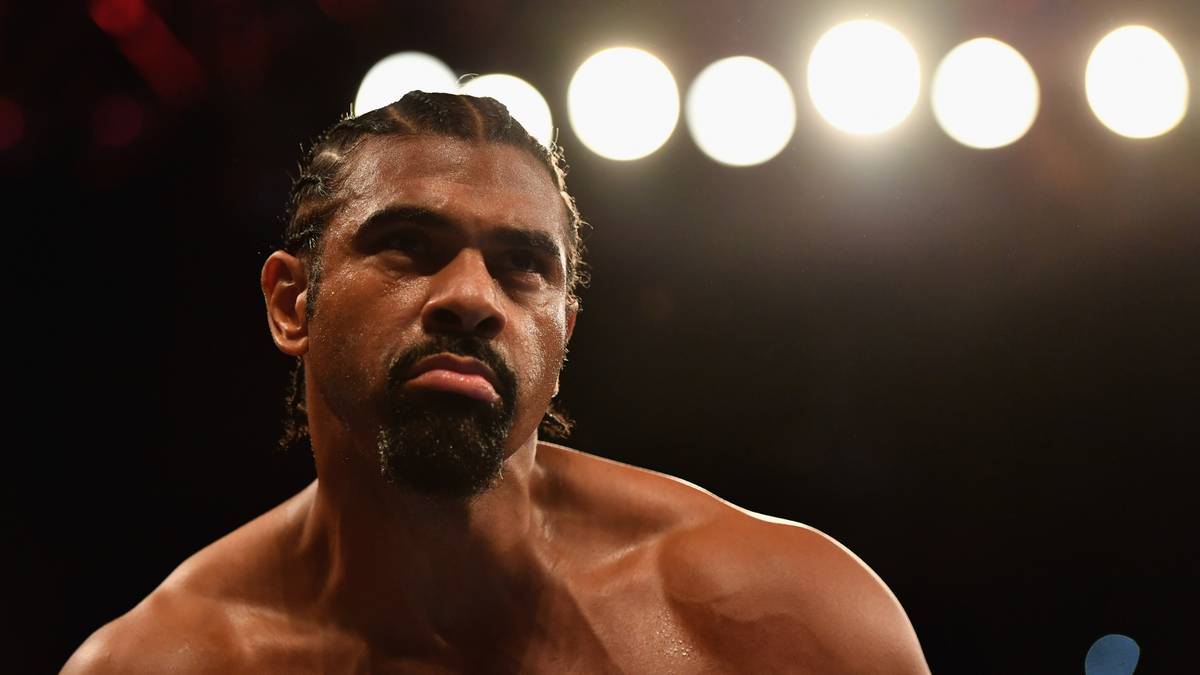 Sein Gegner, Ex-Weltmeister David Haye, gilt als Rüpel-Boxer und stand wegen negativer Schlagzeilen bereits mehrfach vor dem Karriereende. 2011 verlor Haye seinen Schwergewichtsgürtel an Wladimir Klitschko