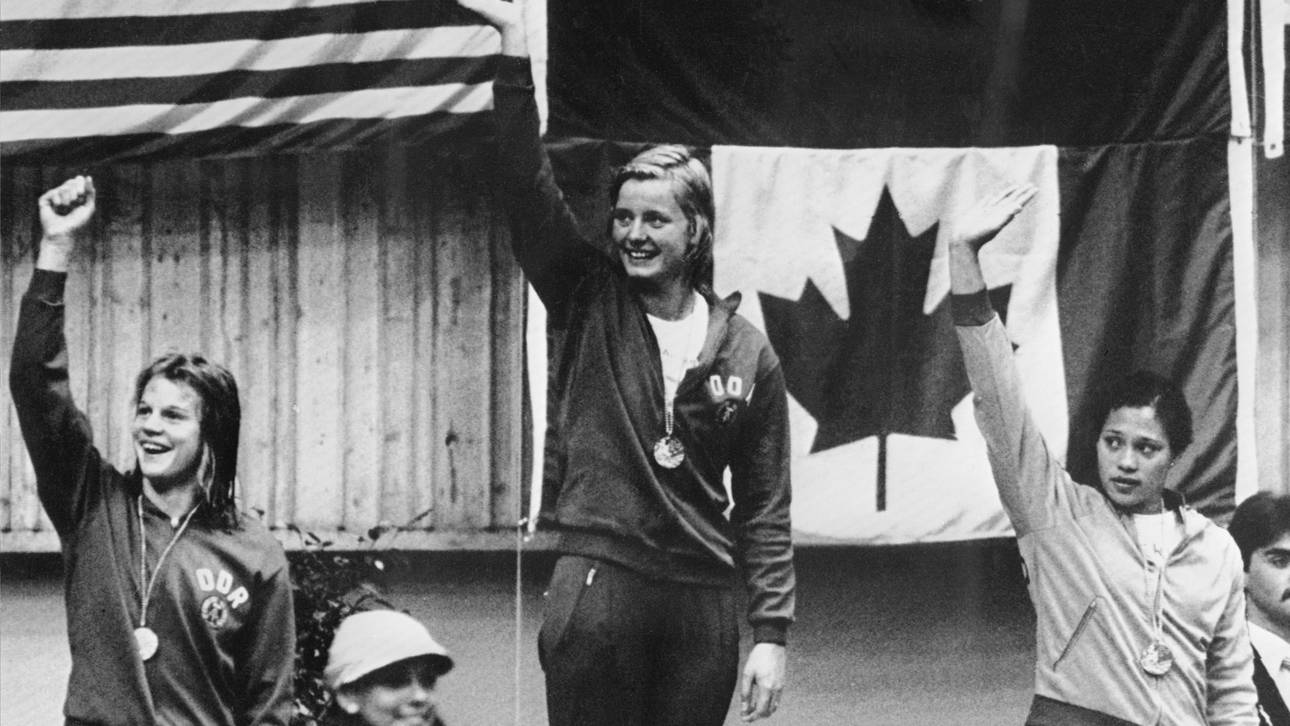 DDR-Schwimmerinnen behalten Gold