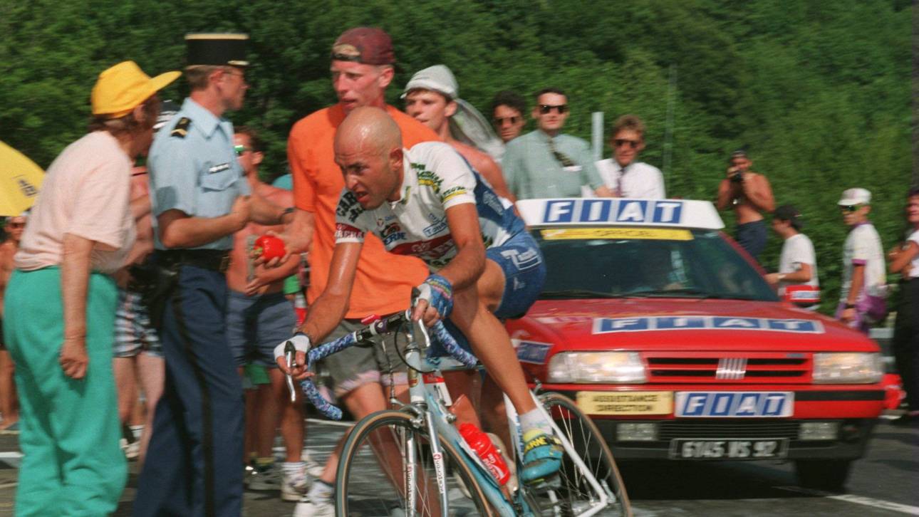 TOUR DE FRANCE