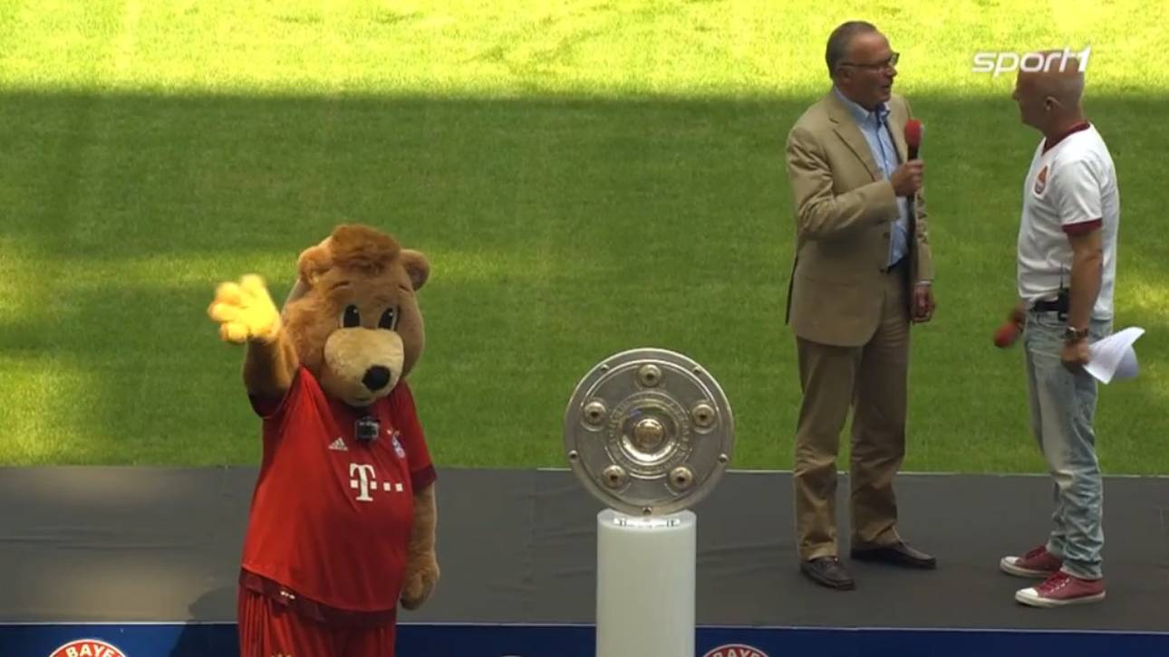 Rummenigge muss Pfiffe ertragen
