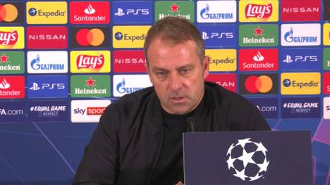 Nach der Partie gegen den FC Salzburg wird Hansi Flick abermals auf das Thema Alaba angesprochen. Der Trainer reagiert genervt und wortkarg.