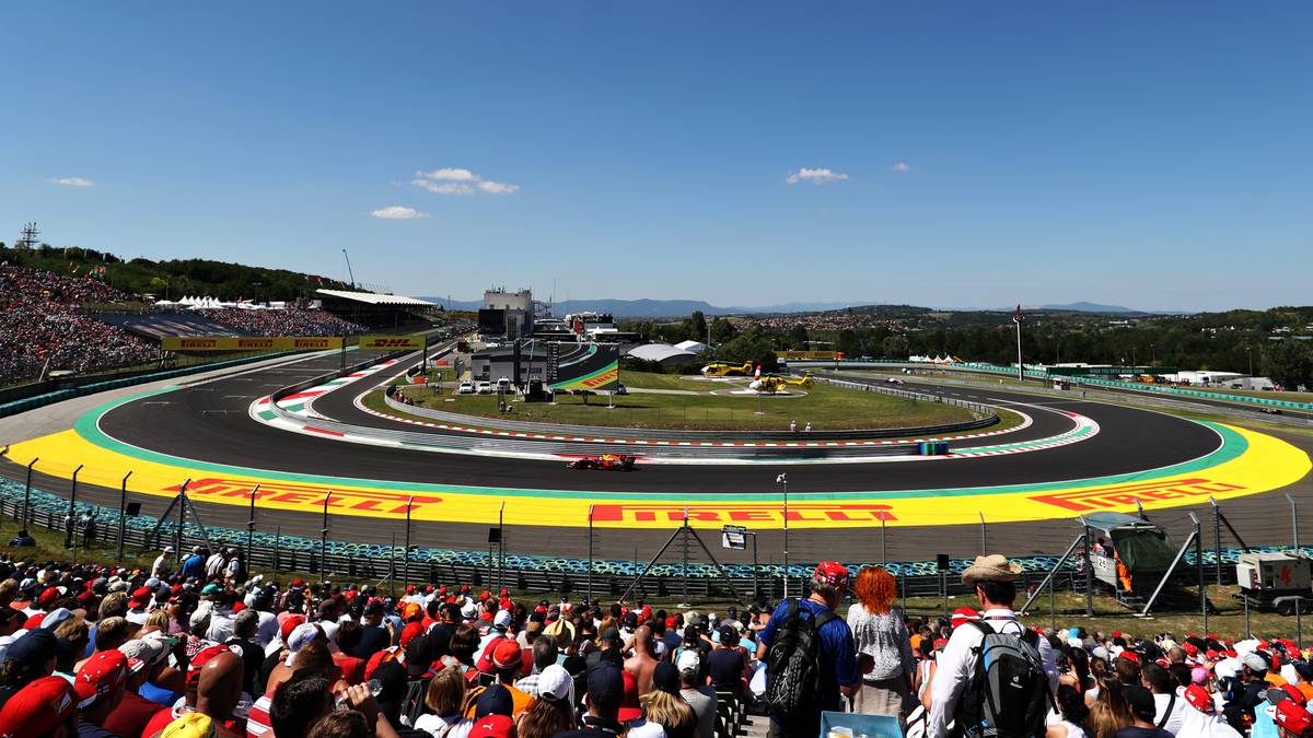 BUDAPEST, UNGARN (Hungaroring Budapest), 2. August, 15:10 Uhr: Für die Fans ist die Strecke in Budapest ein Highlight - die vielen Hügel rund um den Asphalt bieten eine gute Sicht