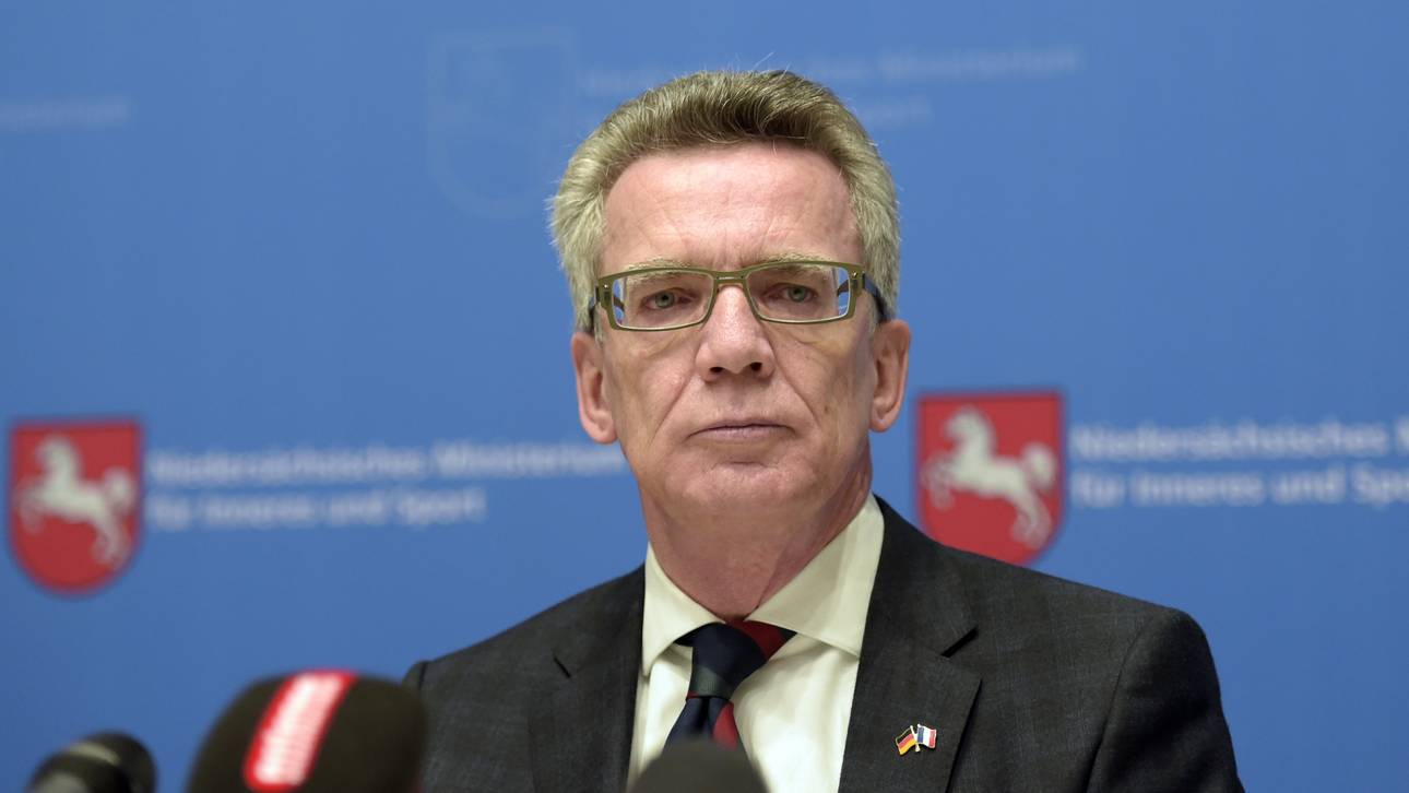 De Maiziere nimmt Sport in die Pflicht