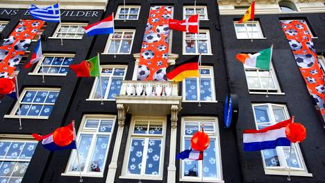A building  in Amsterdam is decorated on