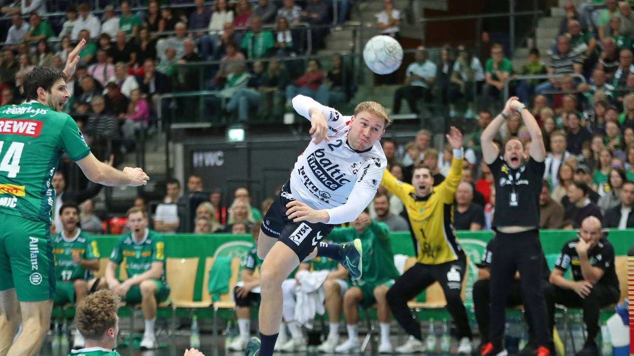 Simon Pytlick (Flensburg) beim Wurf