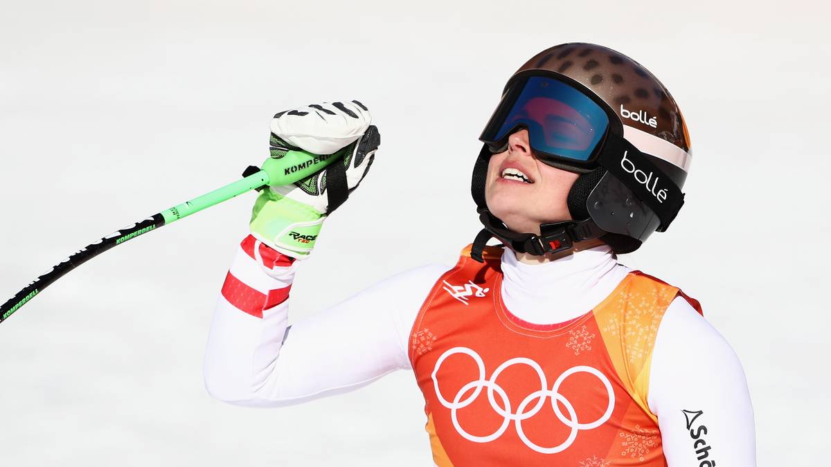 PLATZ 3 - LEDECKAS SENSATION (Ski alpin, 2018): Die wohl größte Ski-Sensation bei Olympischen Winterspielen ereignete sich am Samstag in Pyeongchang. Beim Super-G wähnte sich Anna Veith als Olympiasiegerin und gab bereits tränenreiche Siegerinterviews