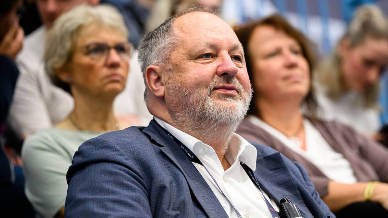 DHB Präsident Andreas Michelmann hat kein Verständnis für die fehlende Übertragung der Frauen-WM
