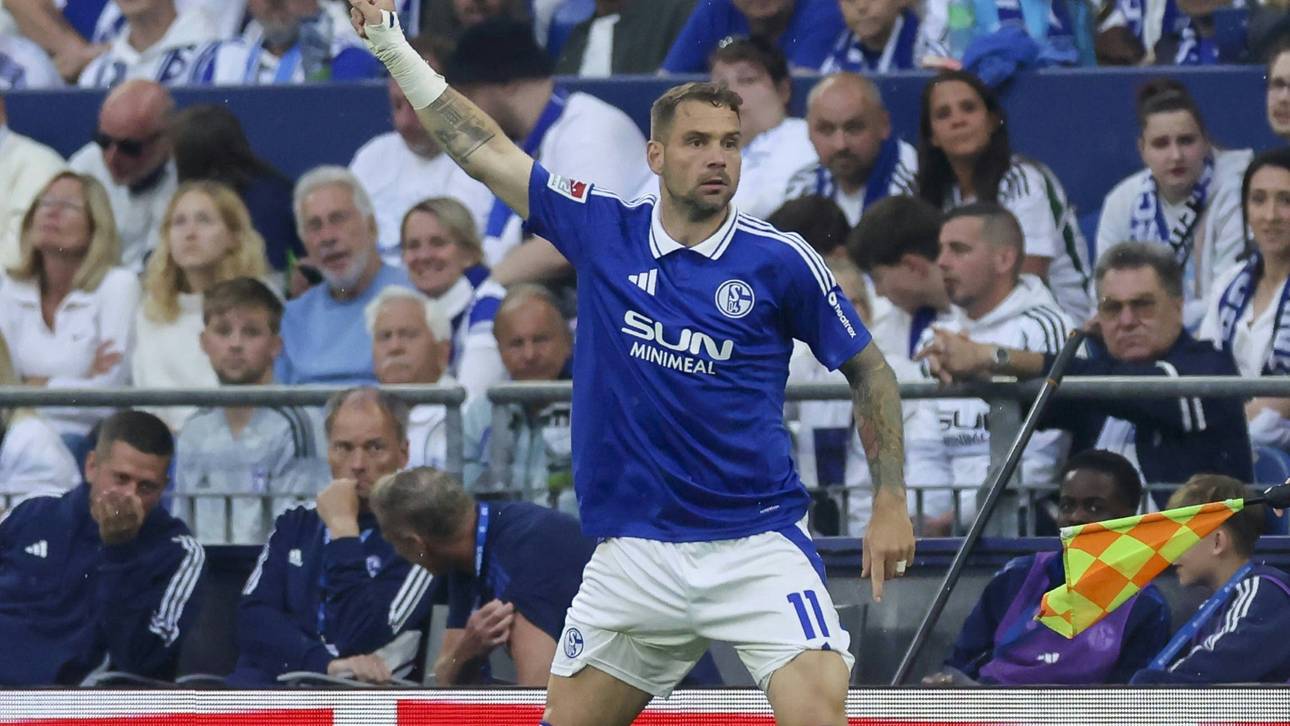 Beim Saisonfinale: Lasogga feiert Debüt für Schalke-Profis