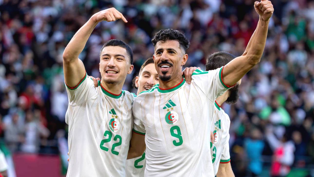 Ibrahim Maza (l.) spielt beim Afrika-Cup groß auf