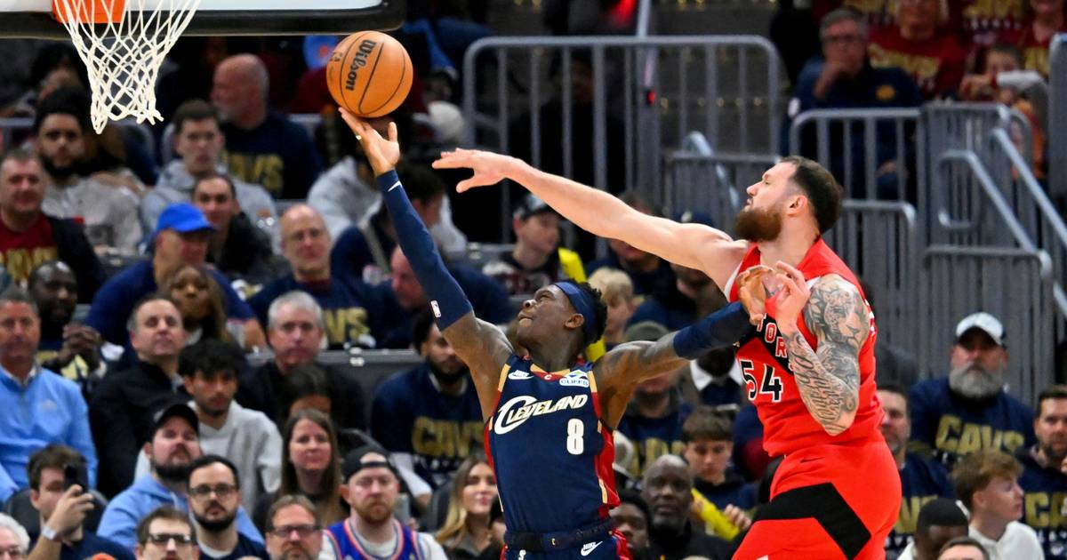 Dennis Schröder Faces First Playoff Setback with Cleveland Cavaliers in NBA Playoffs