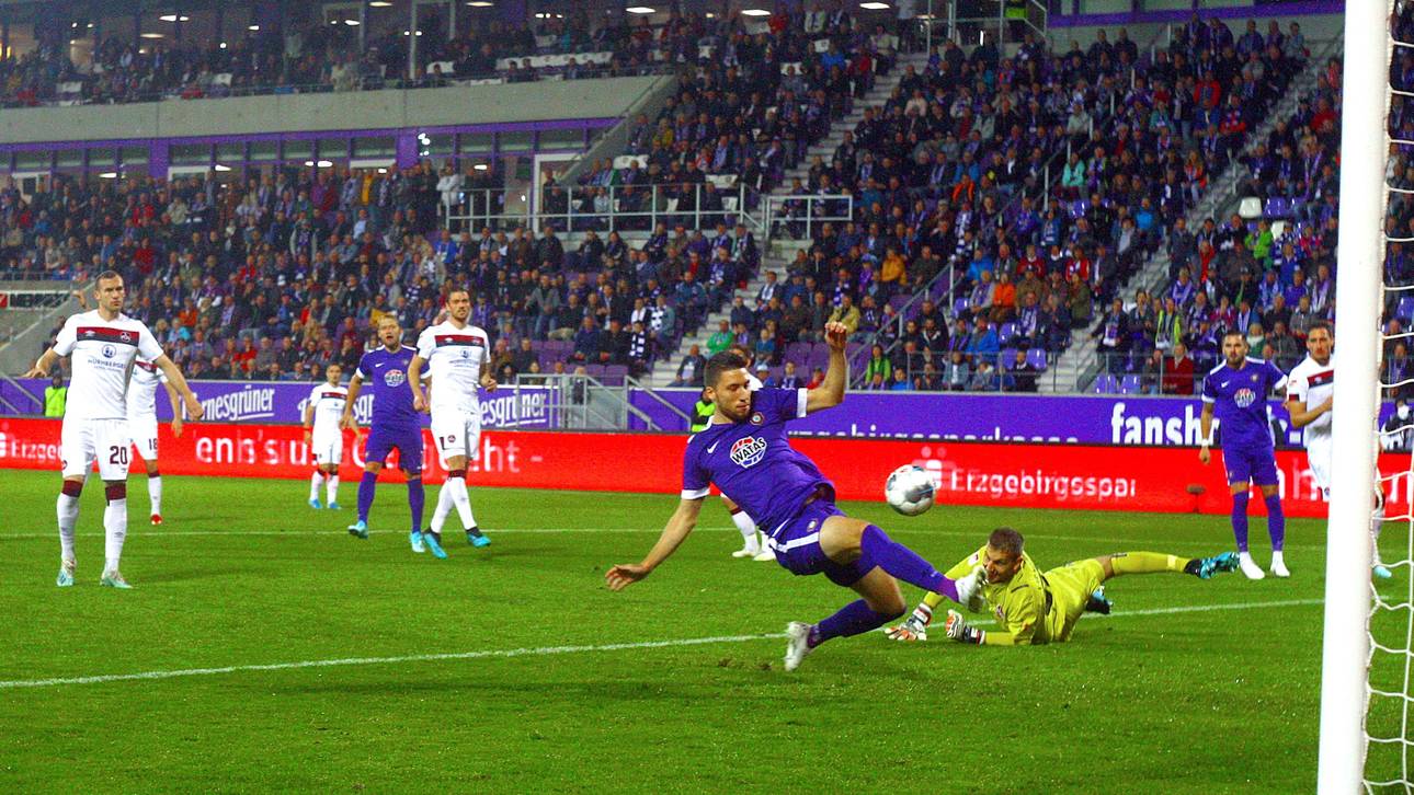 Aue siegt nach Wahnsinnsspiel