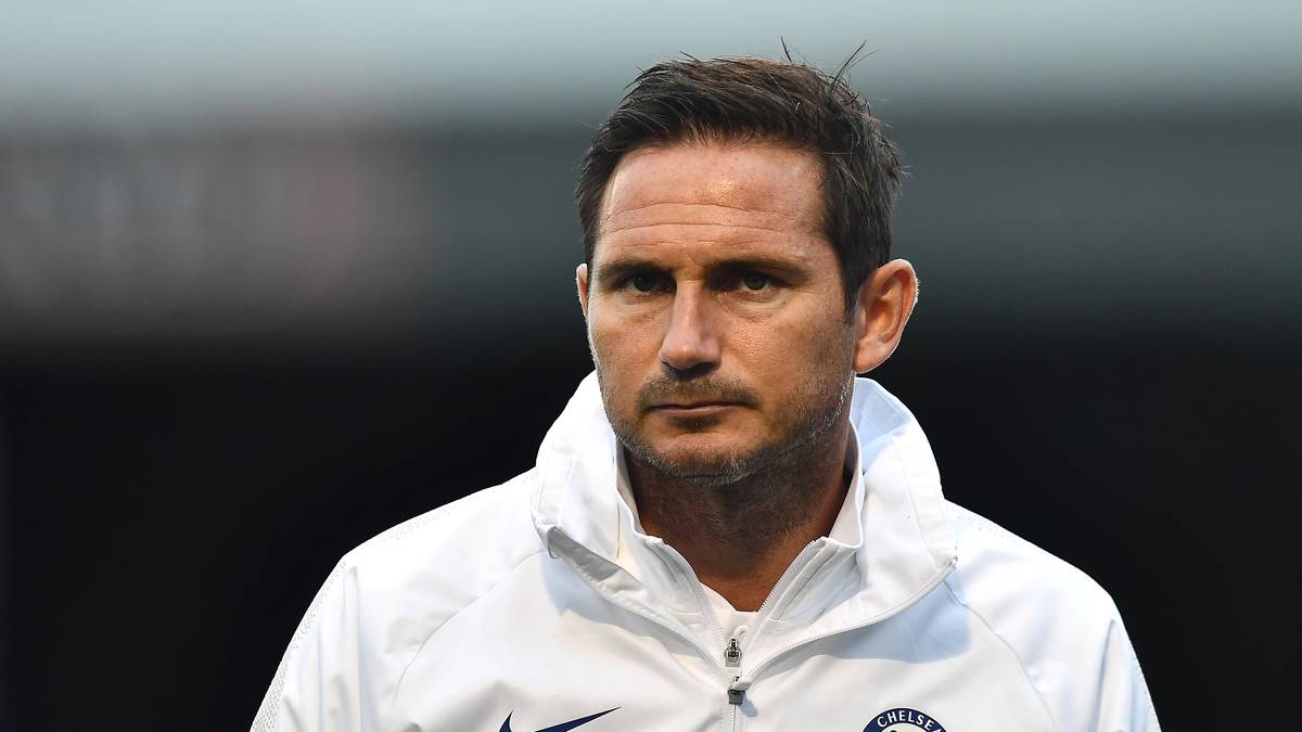 Neue Spieler werden nicht mehr dazukommen. Der FC Chelsea hat bis Sommer 2020 eine Transfersperre und darf keinen Spieler verpflichten. Daher werden auch vorerst so viele Spieler im Verein gehalten. Der eine oder andere könnte aber trotzdem noch gehen, auch um die Stimmung in der Mannschaft hoch zu halten