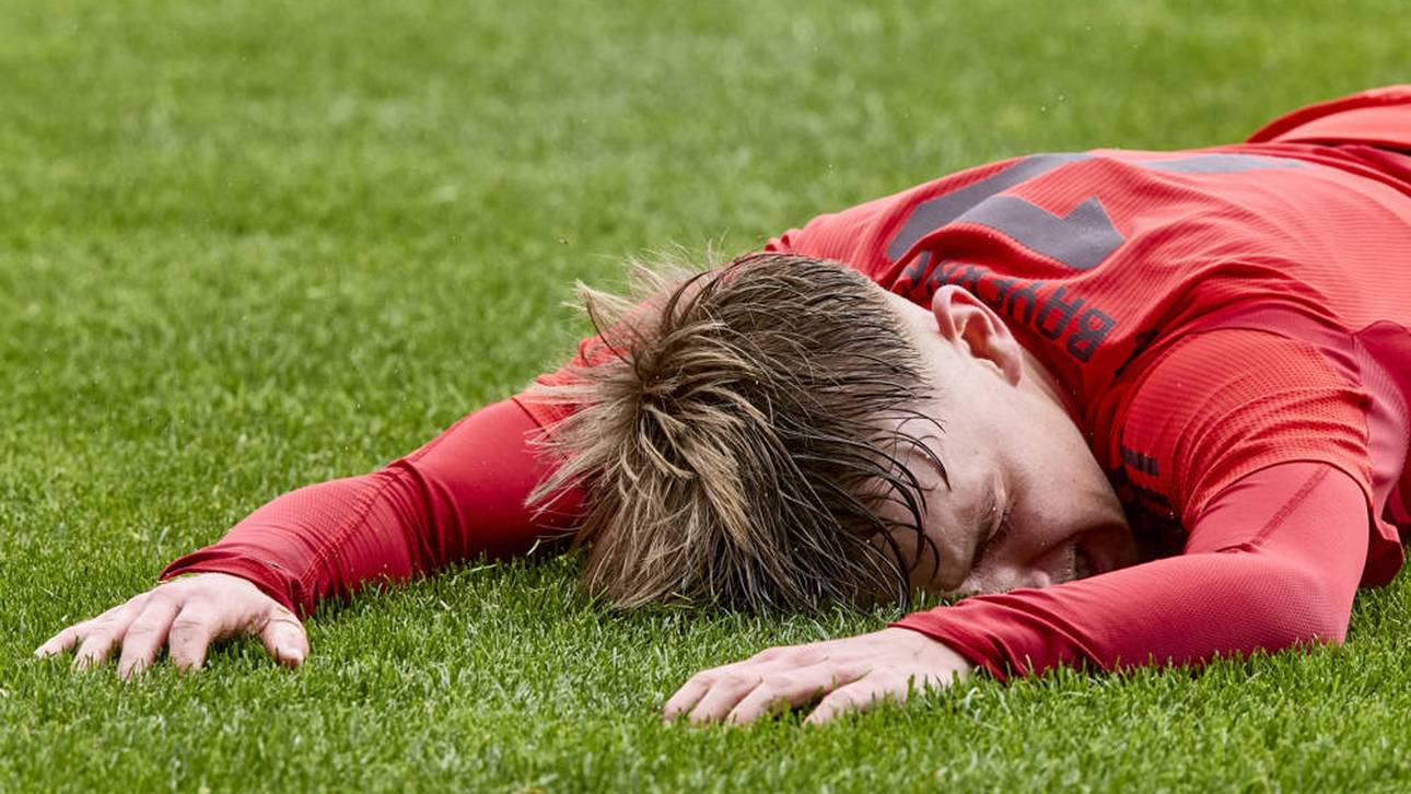 Die U19 des FC Bayern um Supertalent Lennart Karl flog im Halbfinale bei Bayer Leverkusen raus