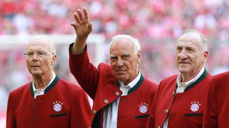 Franz "Bulle" Roth (M.) machte über 300 Spiele für den FC Bayern