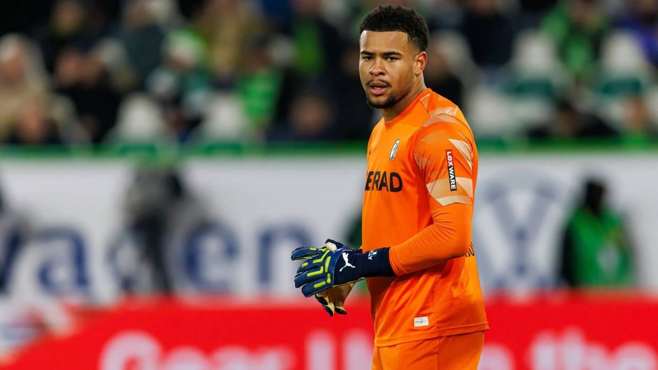 Freiburgs Torhüter Atubolu am Blinddarm operiert