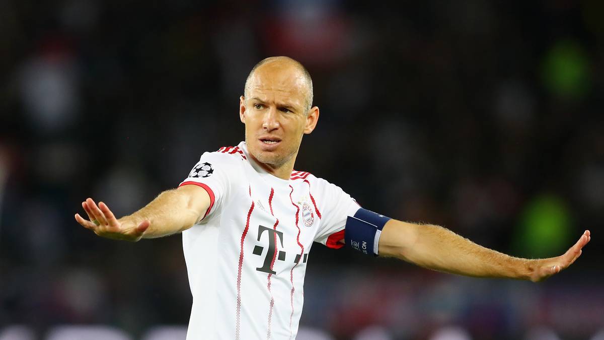 RECHTES MITTELFELD: Arjen Robben (FC Bayern München) - Rating 88