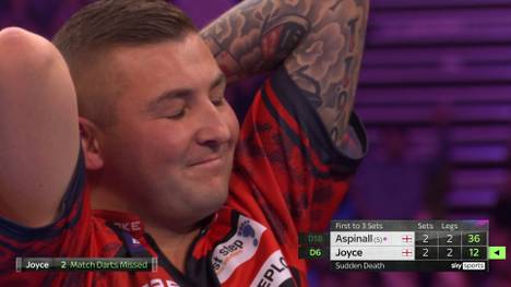 Nathan Aspinall verliert im Achtelfinale des Darts World Grand Prix im Decider gegen Ryan Joyce äußerst bitter und scheidet damit aus.